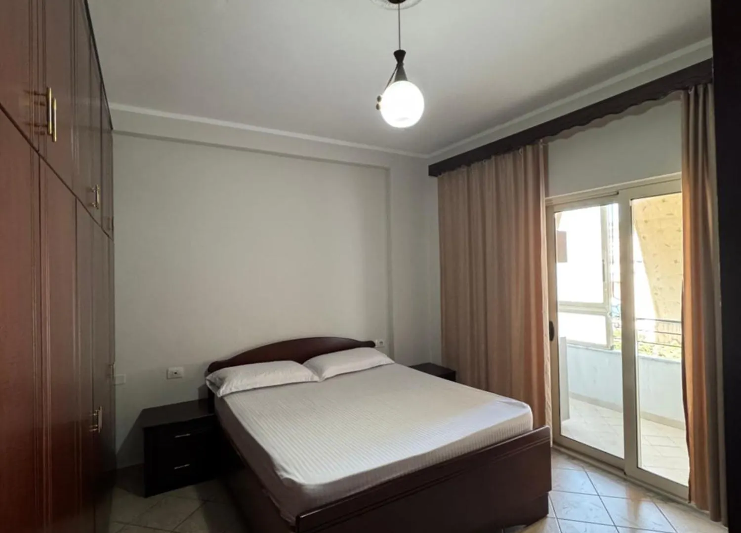 Dg Apartament Vlorë 0*,  Albanien